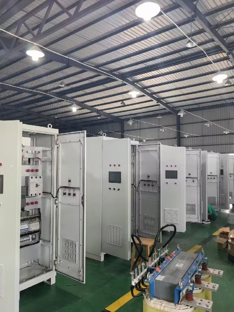 三相电力调解器带变压器输出不平衡是什么原因？？？