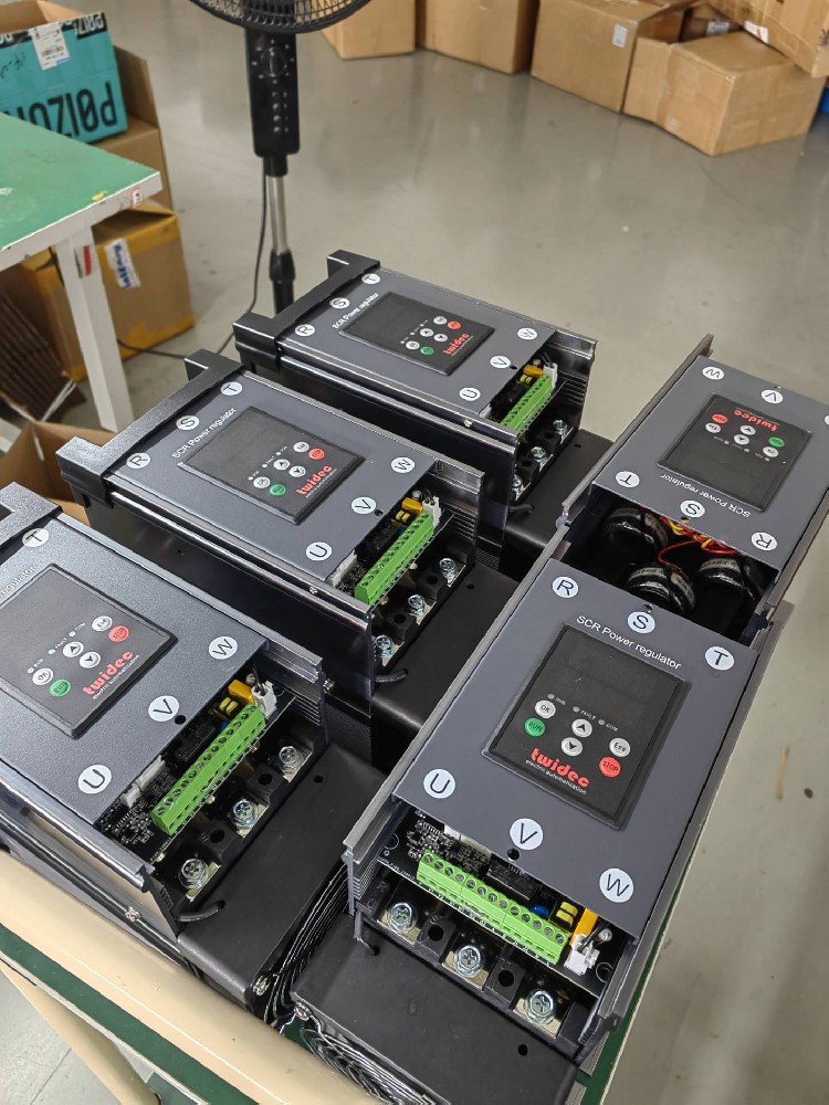 电力调解器会爆发谐波吗？？？