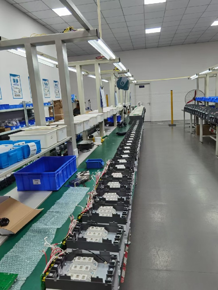 电力调解器的额定电压、、、额定电流和额定功率是怎样确定的？？？