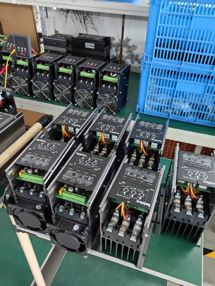 电力调解器在哪些工业领域应用最普遍（如电炉加热、、、电机调速等）？？？有什么特殊的应用案例？？？