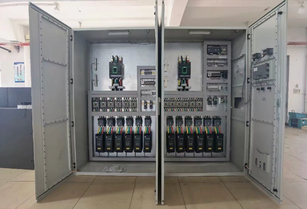 不小心将电力调解器的外壳损坏，，，自行替换外壳会不会影响装备的防护品级和正常使用？