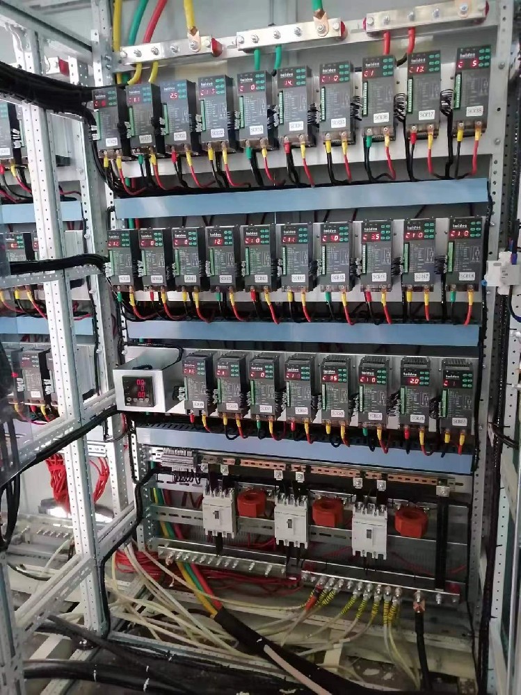 ±0.1℃温控精度！！中国锂电池怎样实现手艺突围与工业领航